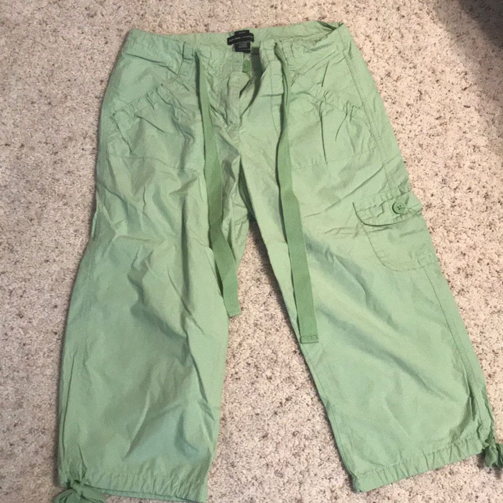 New York & Co green Capri
